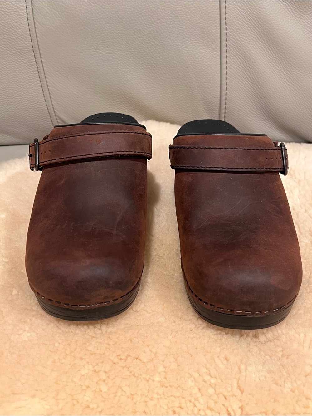 Dansko Ingrid Clog Sz 38 US 8 Oiled Leather Slip On Brown Comfortable Boho - Picture 4 of 17